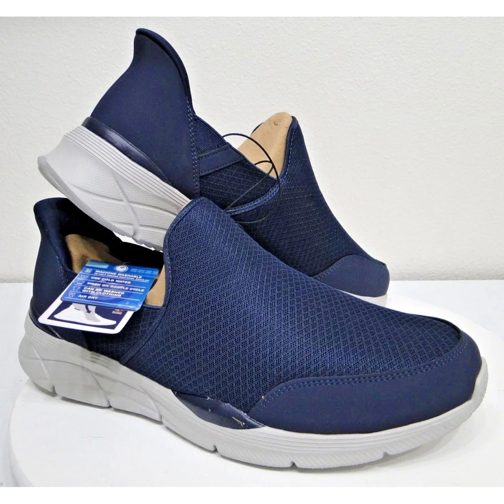 Skechers Equalizer Swift Fit Mens 13 Navy NEW in box Hands Free Slip‎ On 16997S